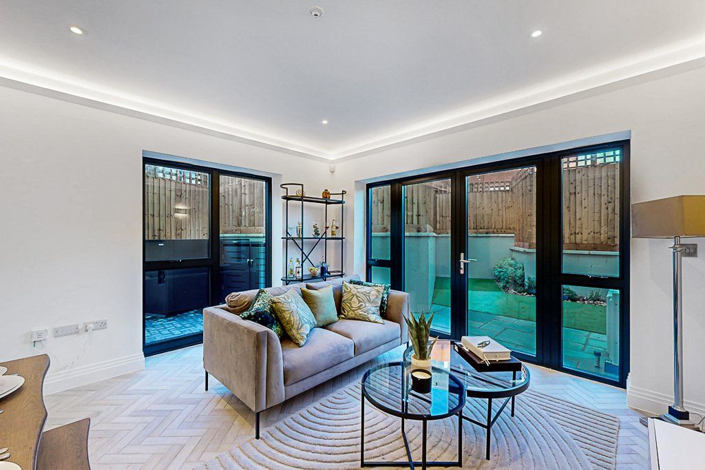 Property photo 2 of 21 Picture No. 16