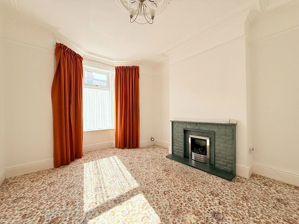 Property photo 3 of 22