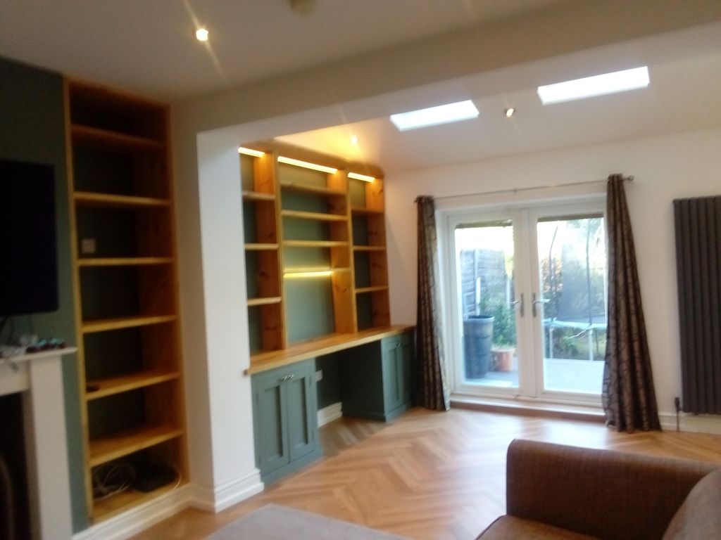 Property photo 1 of 6