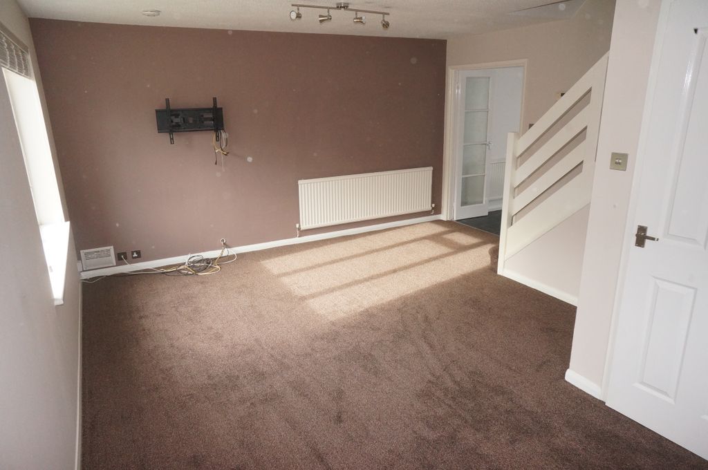 Property photo 3 of 10 Photo 3