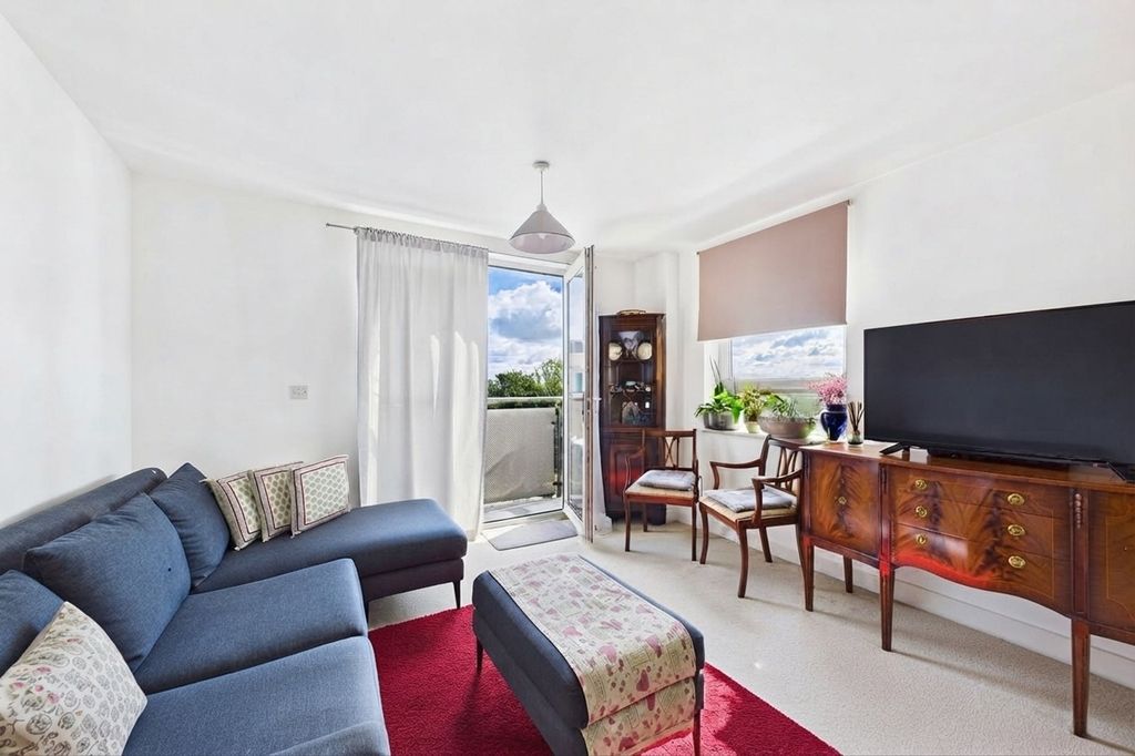 Property photo 2 of 6 Picture No. 09