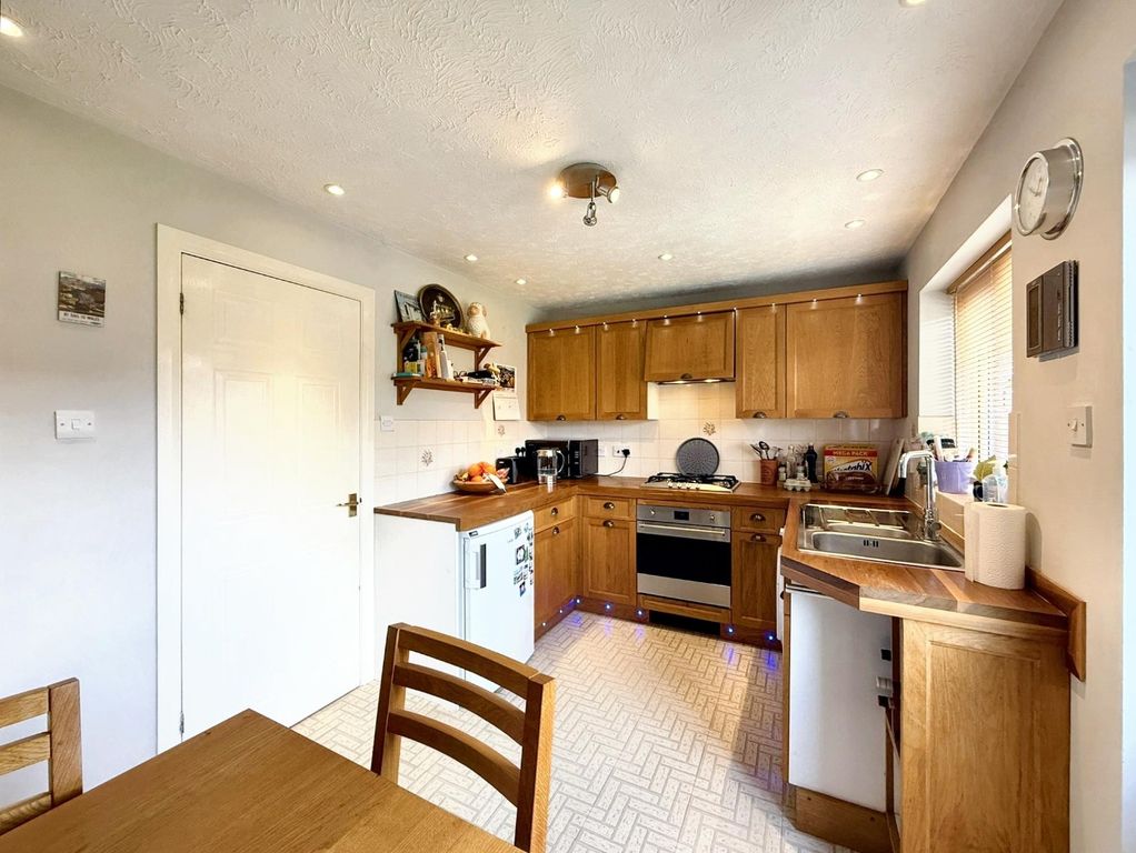 Property photo 2 of 26 4480863