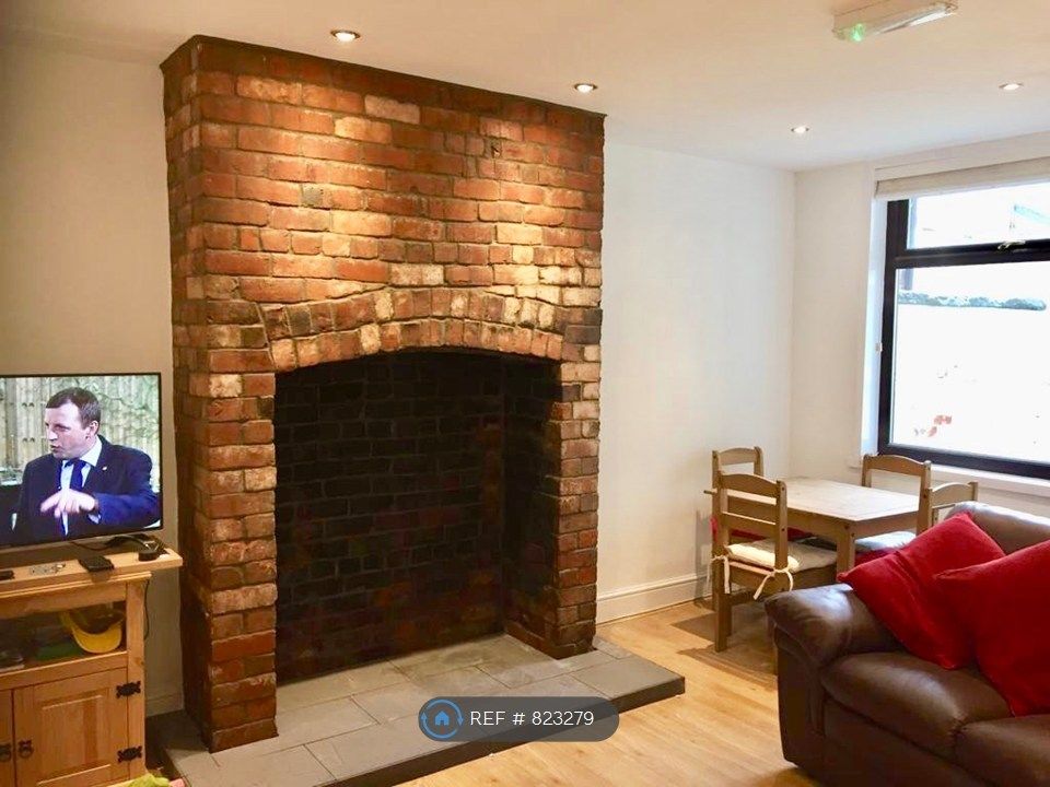 Property photo 2 of 6