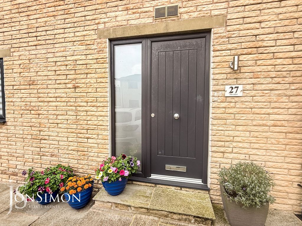 Property photo 1 of 35