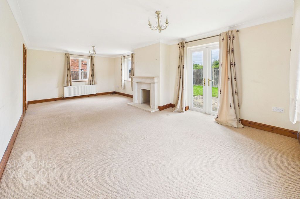 Property photo 2 of 22