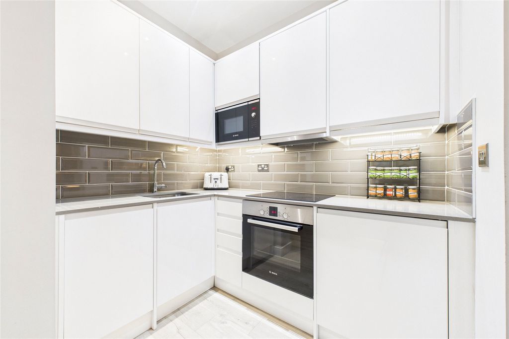 Property photo 2 of 11 Picture No. 07