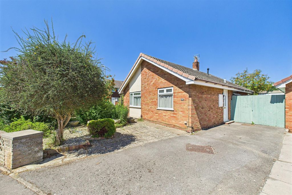 Property photo 1 of 12