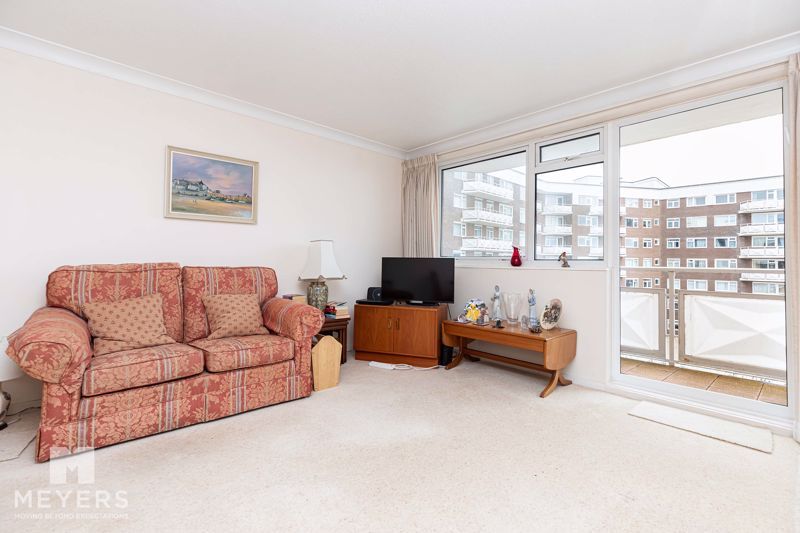 Property photo 3 of 11 Photo 7