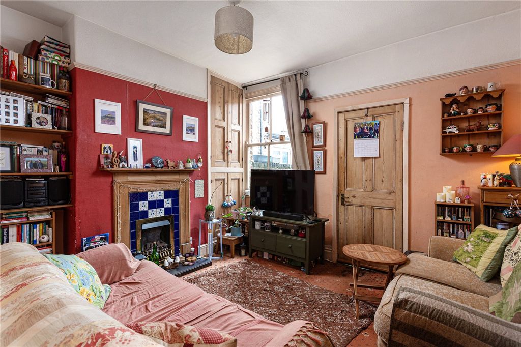 Property photo 2 of 15 Photos