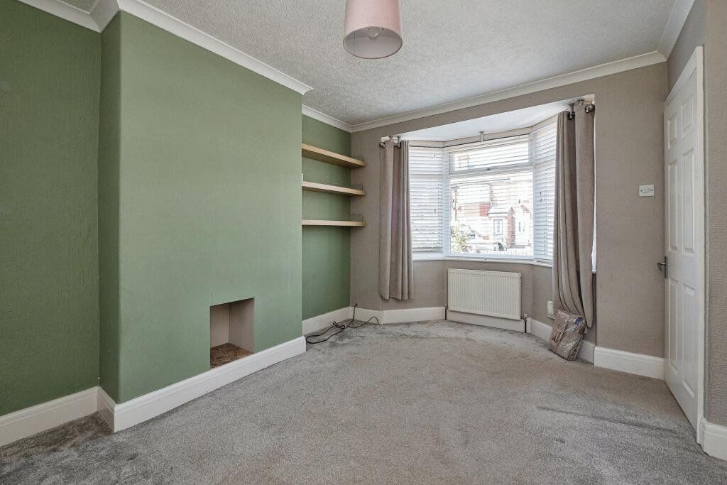 Property photo 2 of 8 Sitting Room