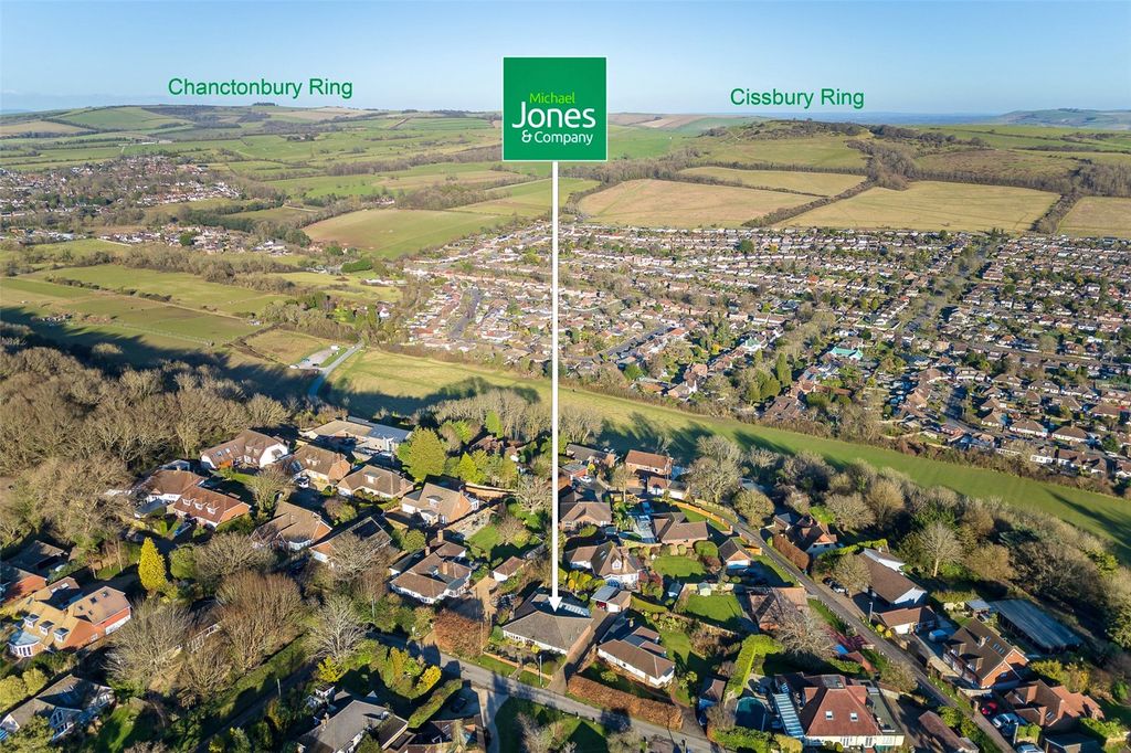 Property photo 2 of 24 Picture No. 21