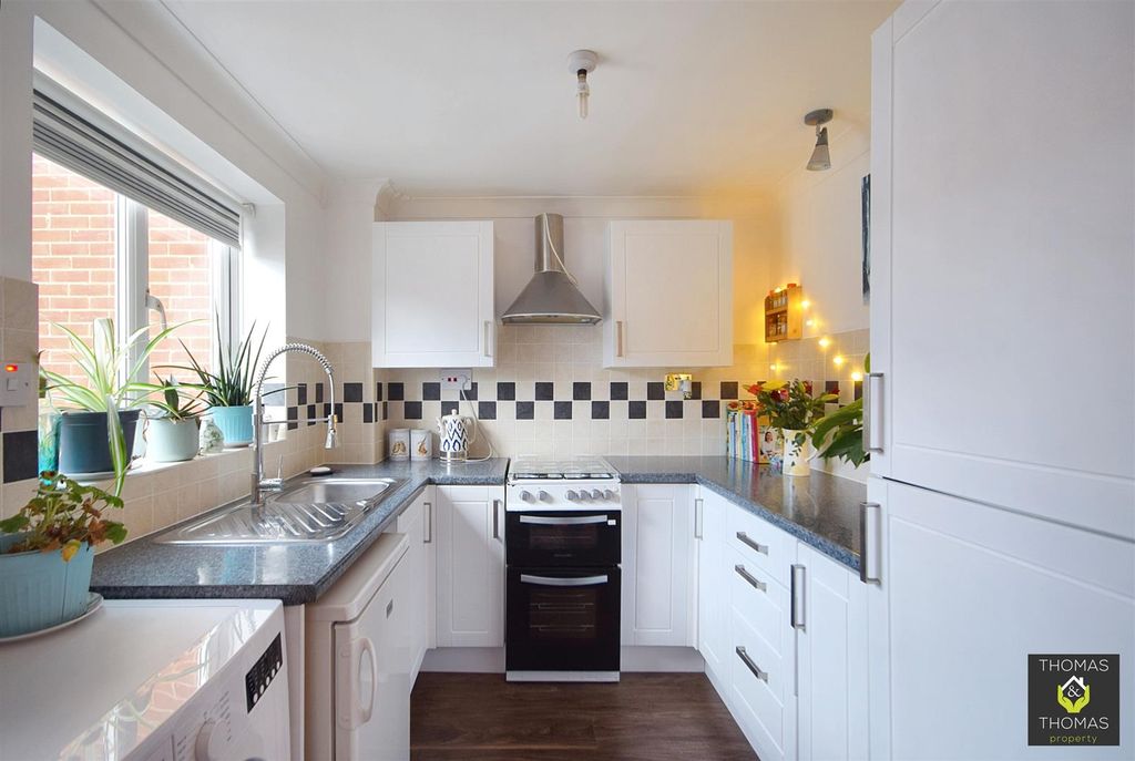 Property photo 3 of 12 Dsc_0021 (1).Jpg