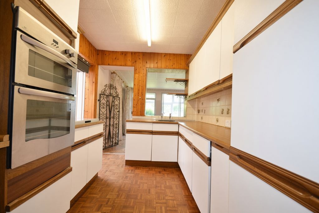 Property photo 3 of 6 A8Qoc
