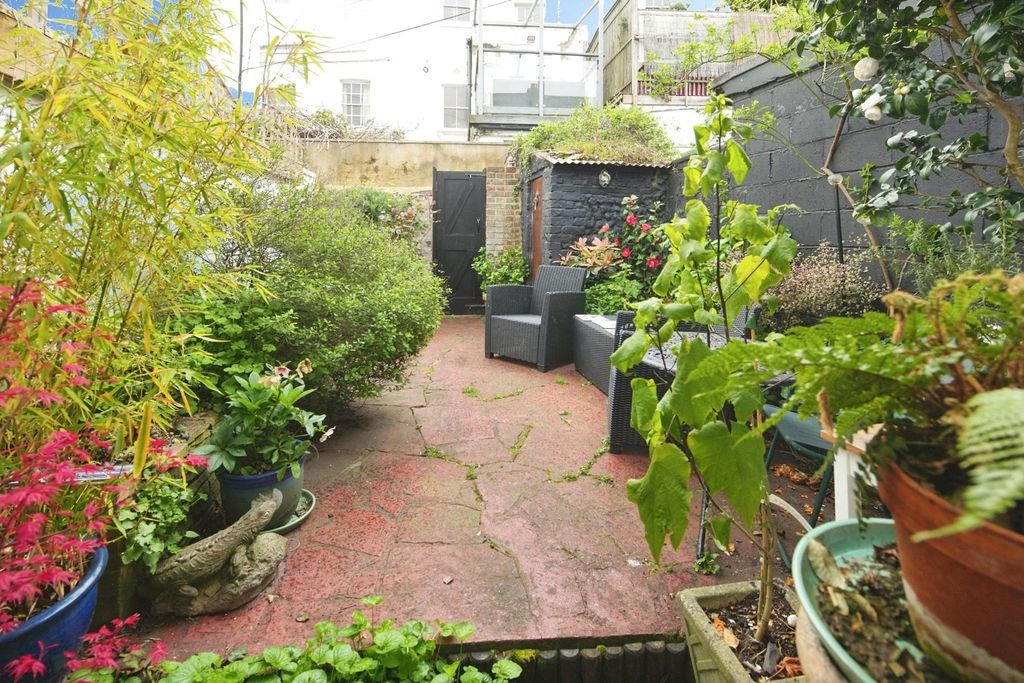 Property photo 3 of 13 Picture No. 37