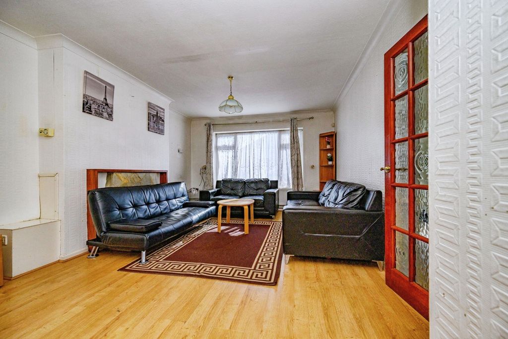 Property photo 2 of 14 Pbox-Img.Jpg