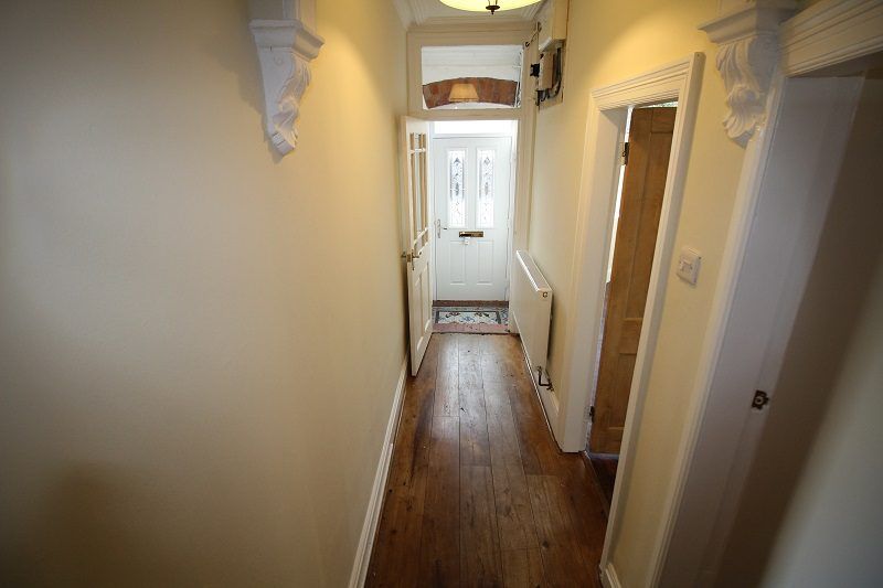 Property photo 2 of 15 Entrance Hall