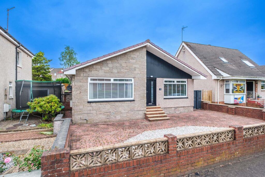 Property photo 1 of 27