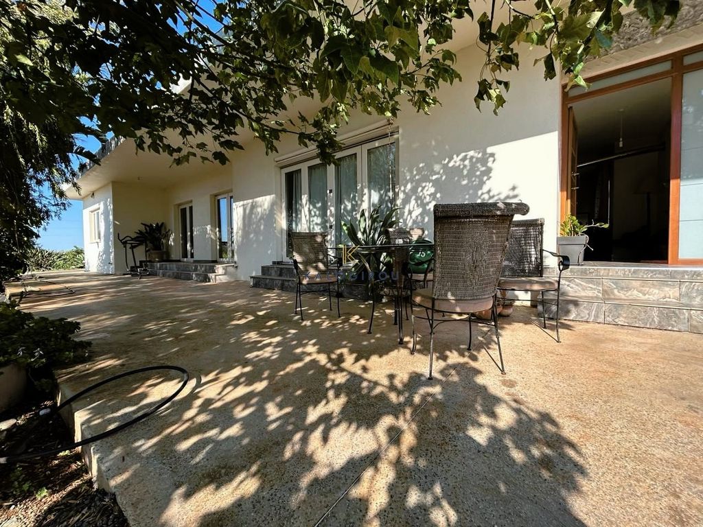 Property photo 1 of 29