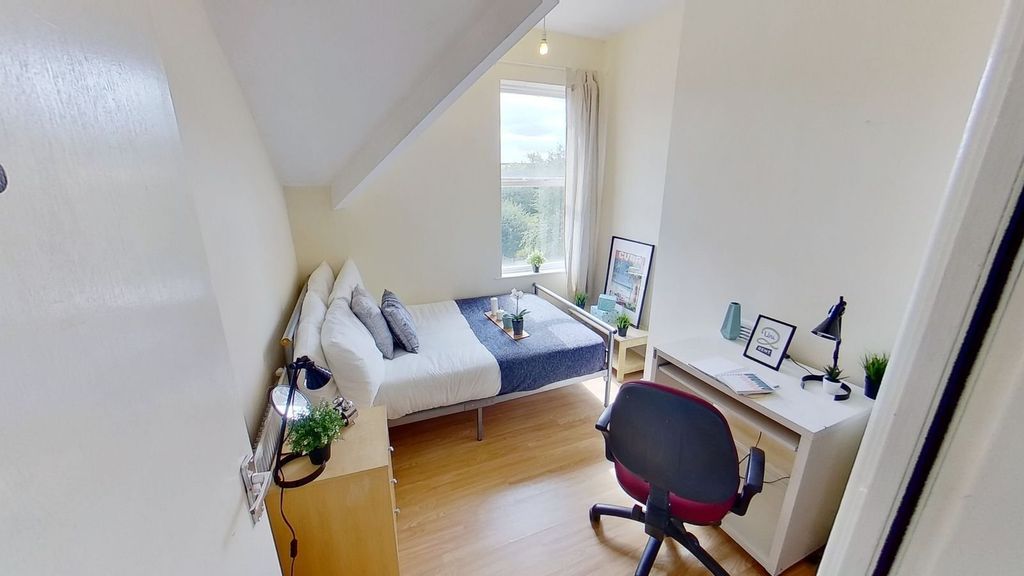 Property photo 1 of 15 Picture No. 03