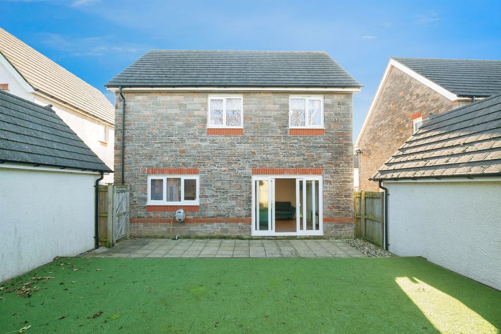 Property photo 1 of 22