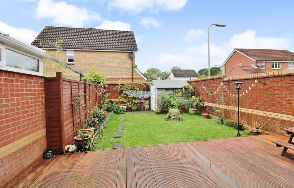 Property photo 2 of 11