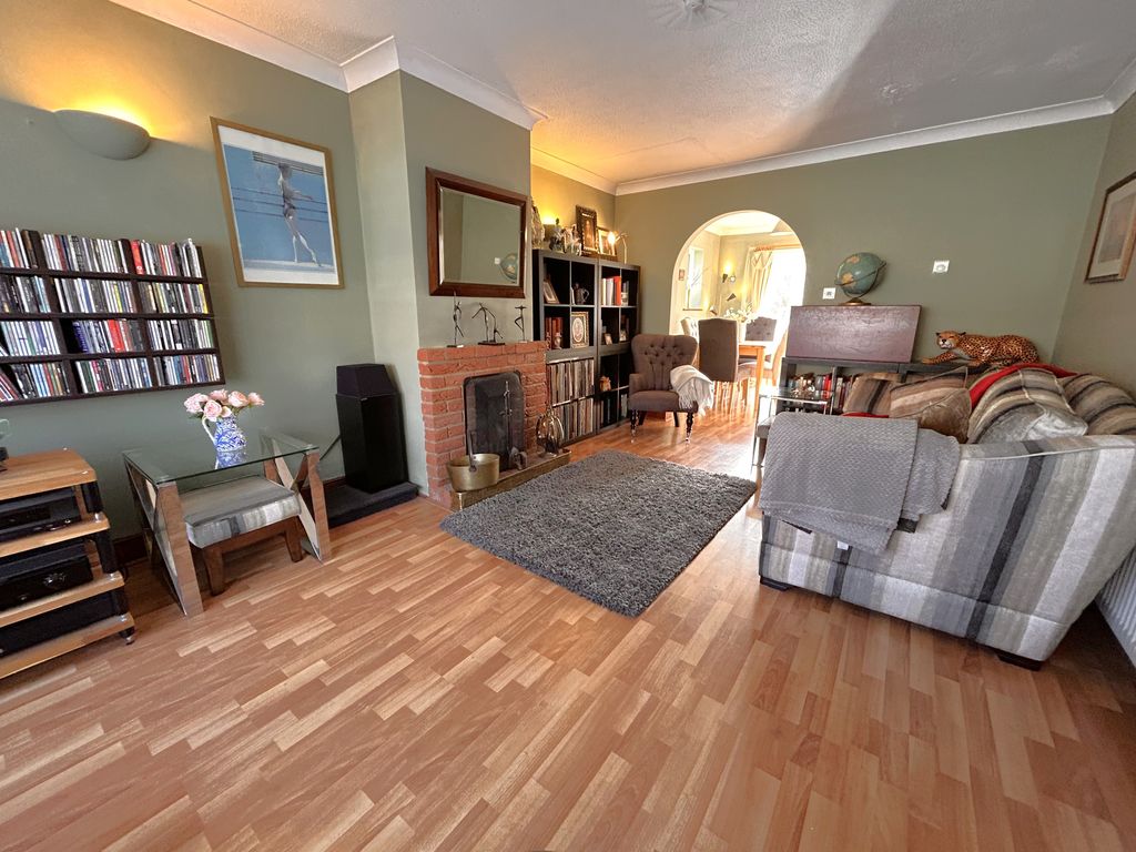 Property photo 3 of 20