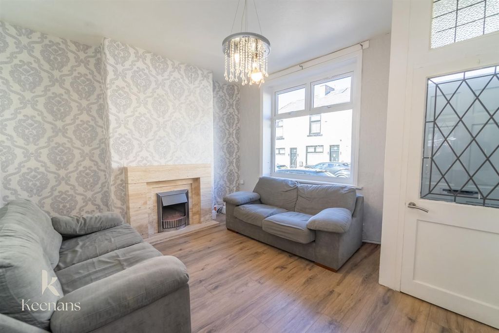 Property photo 2 of 24 Pine St (2).Jpg