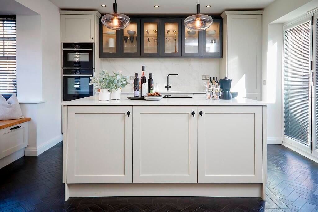 Property photo 2 of 8 Photo 7