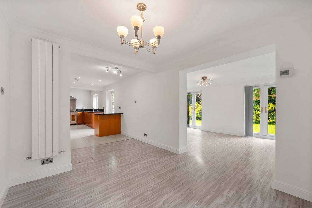 Property photo 2 of 51