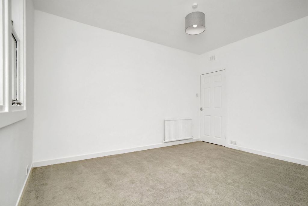 Property photo 3 of 12 Property Image 3