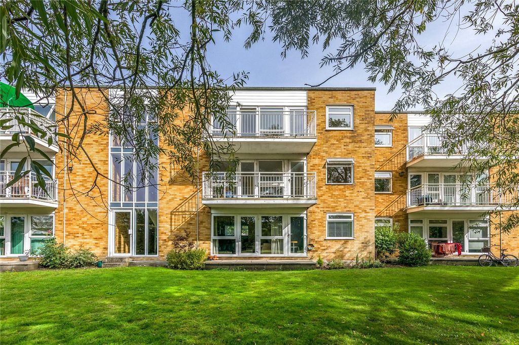 Property photo 1 of 9 Picture No. 13