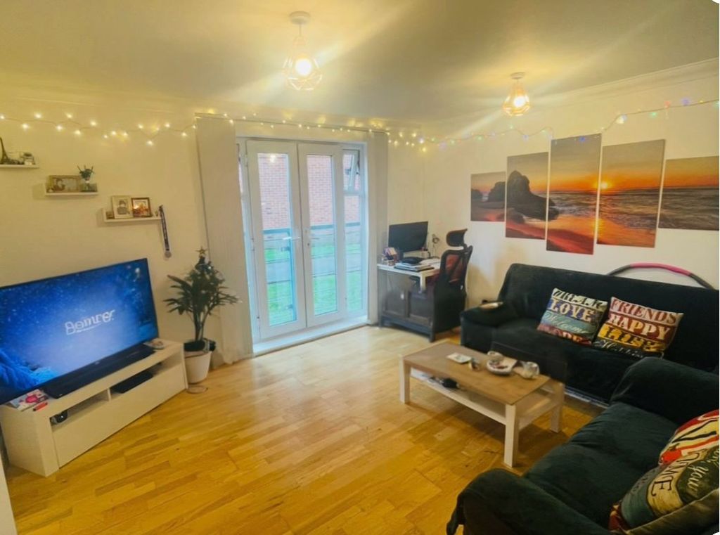 Property photo 1 of 9 One Bedroom Apartment To Let