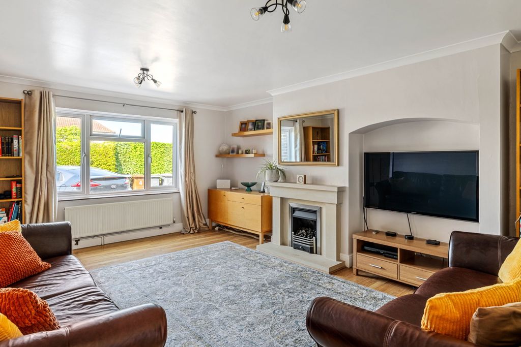 Property photo 2 of 13
