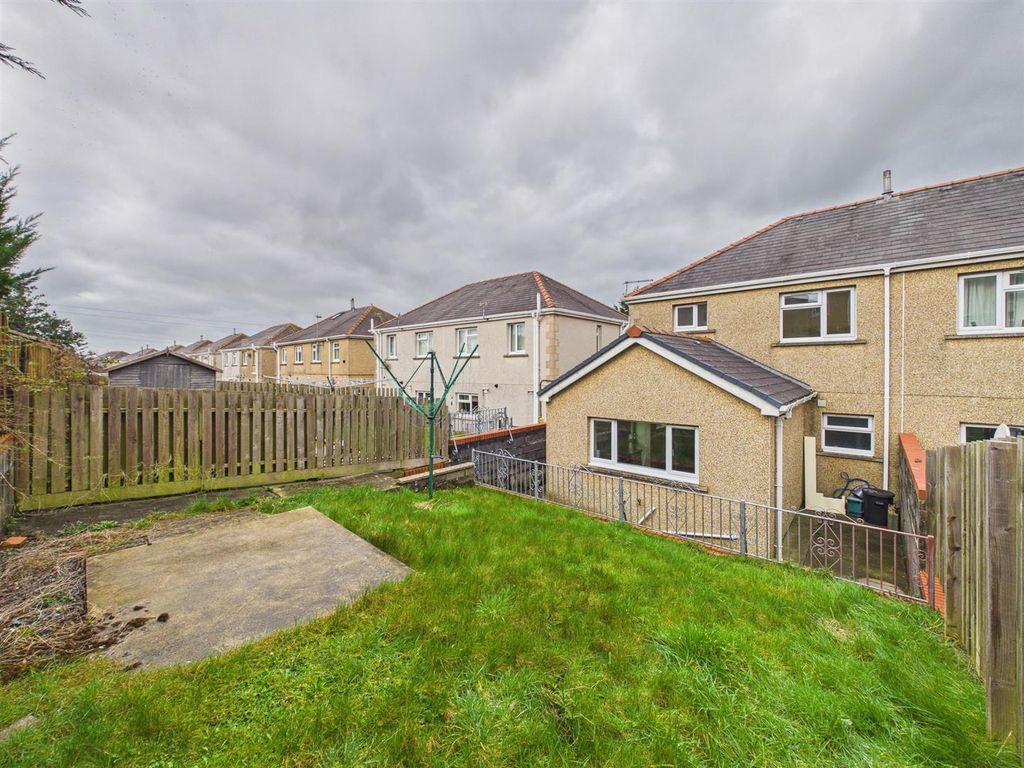 Property photo 3 of 14 Cam04045G0-Pr0067-Still014.Jpg