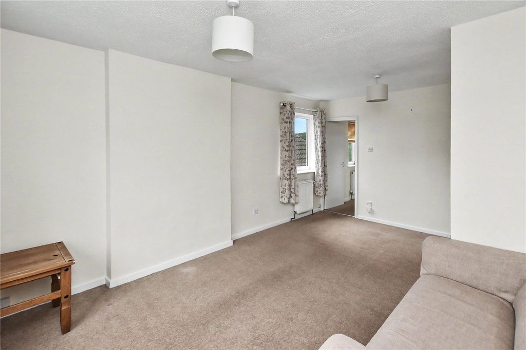 Property photo 2 of 8 Picture No. 01