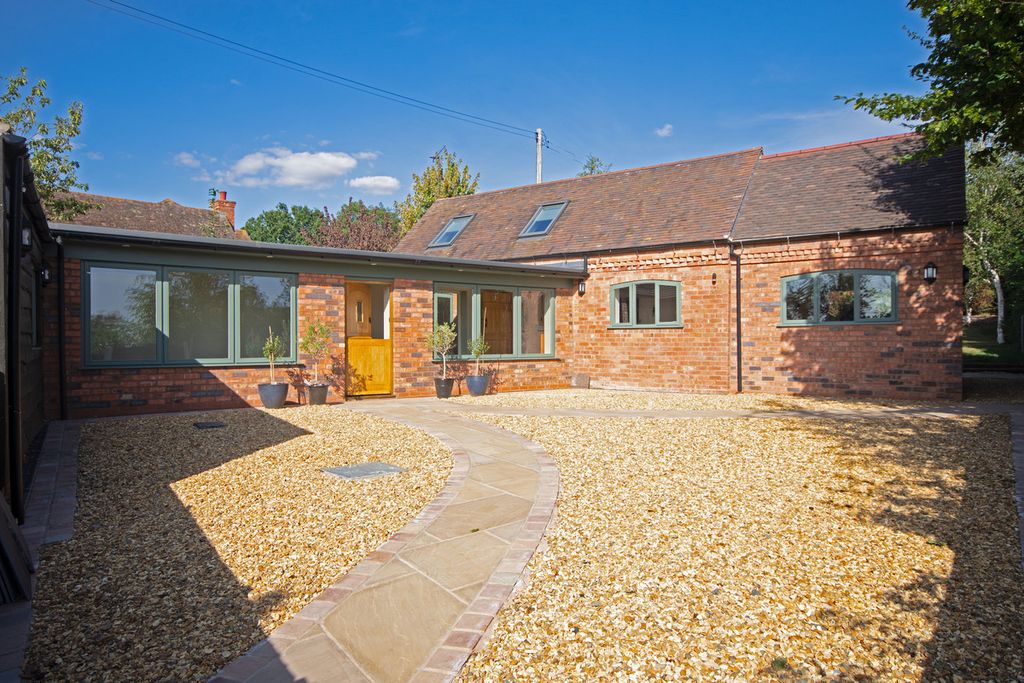 Property photo 1 of 29
