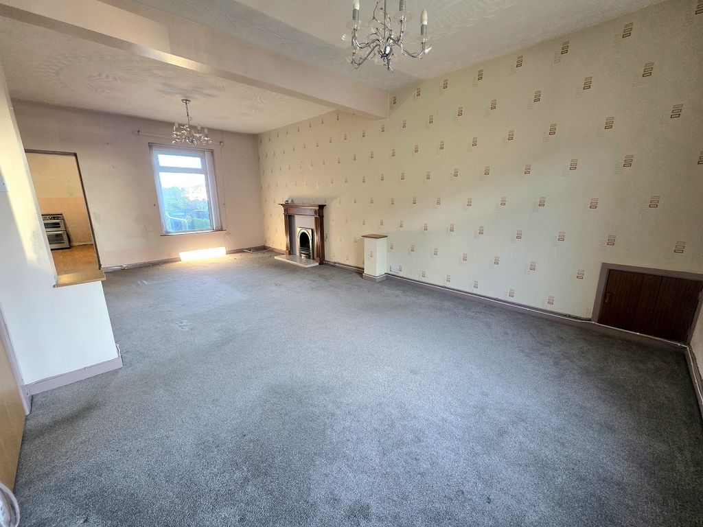 Property photo 3 of 11 Not Specified