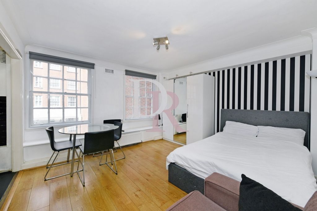 Property photo 1 of 7 Studio