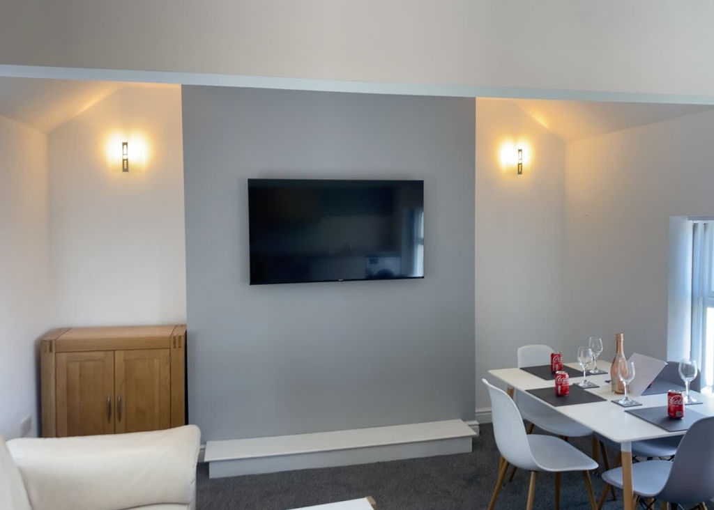 Property photo 2 of 5