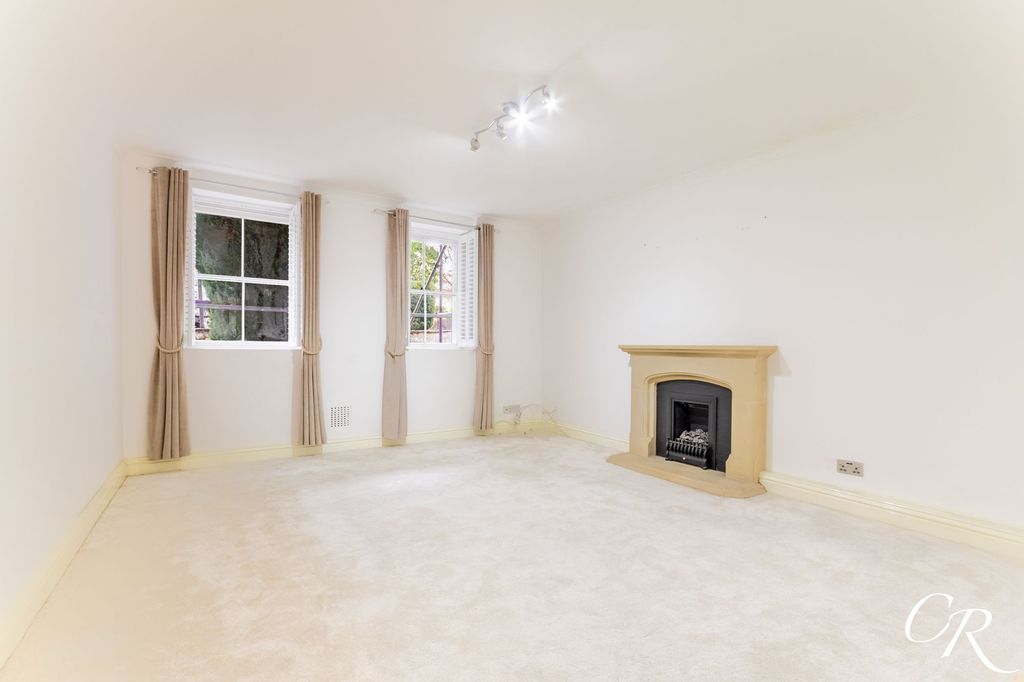 Property photo 3 of 9