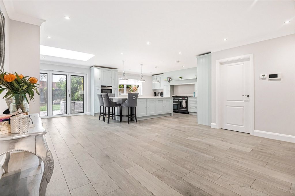 Property photo 3 of 36 Picture No. 07