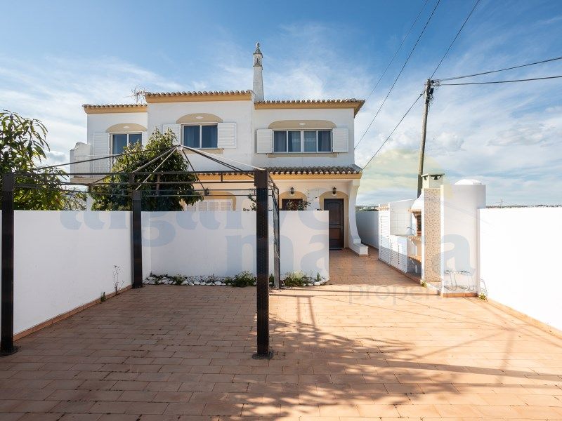 Property photo 3 of 34