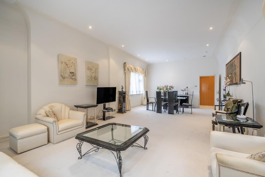 Property photo 3 of 21 Reception Room