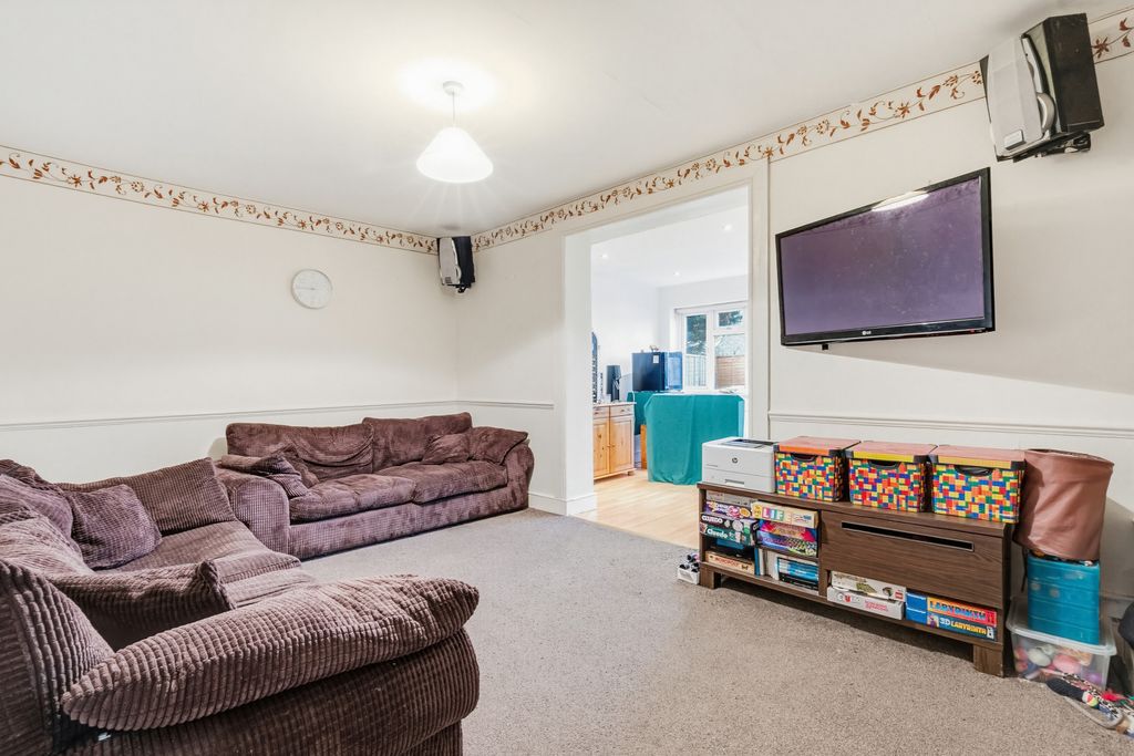 Property photo 2 of 11 Picture No. 07