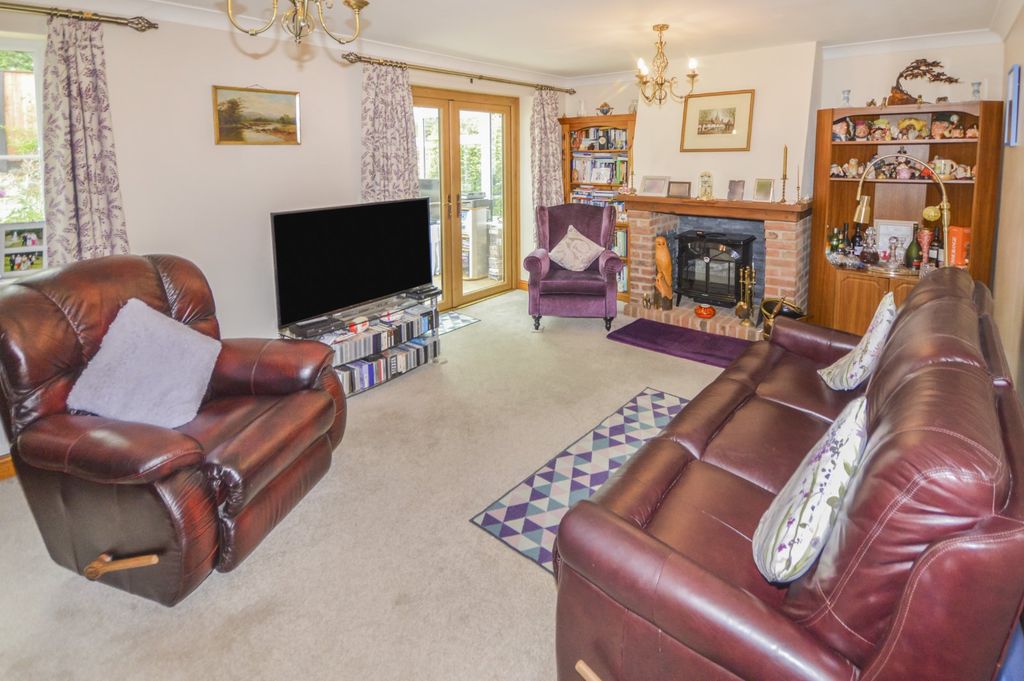 Property photo 2 of 22 Picture No. 03