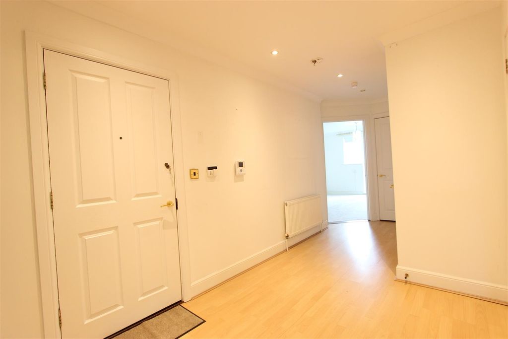 Property photo 3 of 17 Img_4621.Jpg