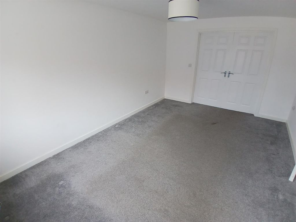 Property photo 3 of 30