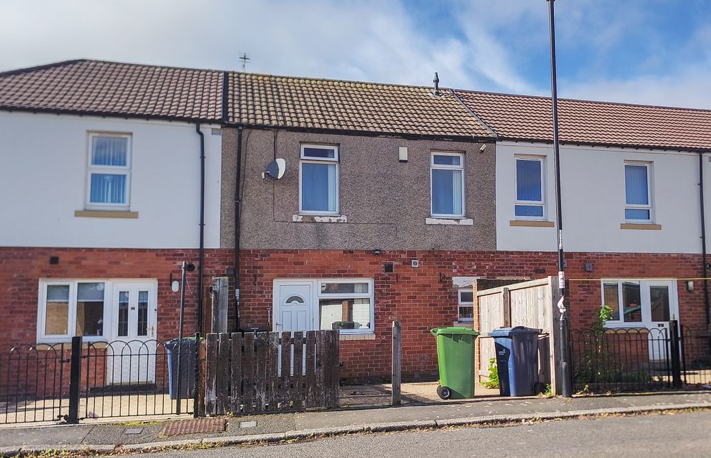 Property photo 1 of 17