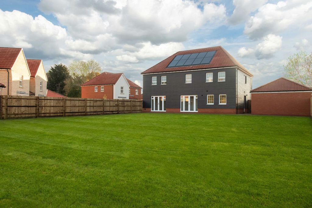 Property photo 2 of 10