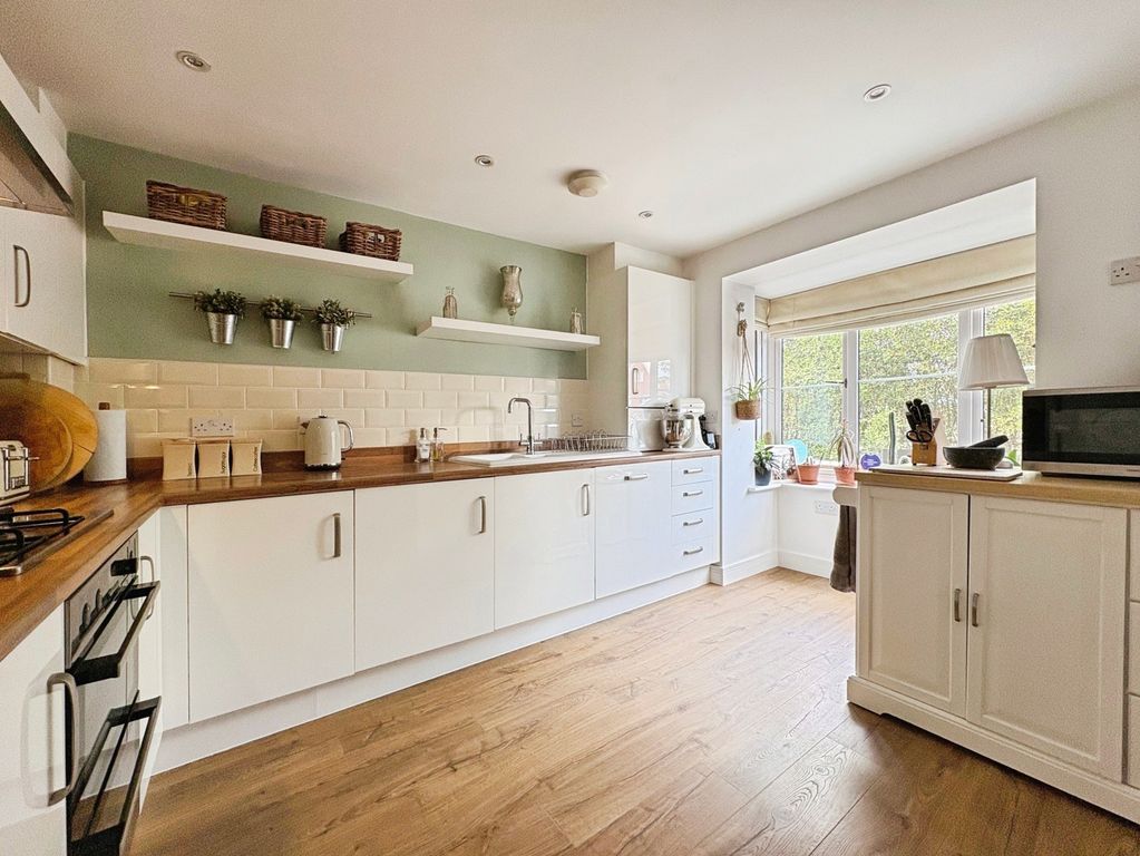 Property photo 2 of 17 Pbox-Img.Jpg